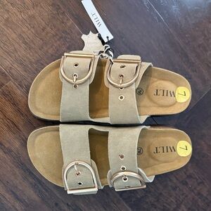 NEW Wilt sandals size 7